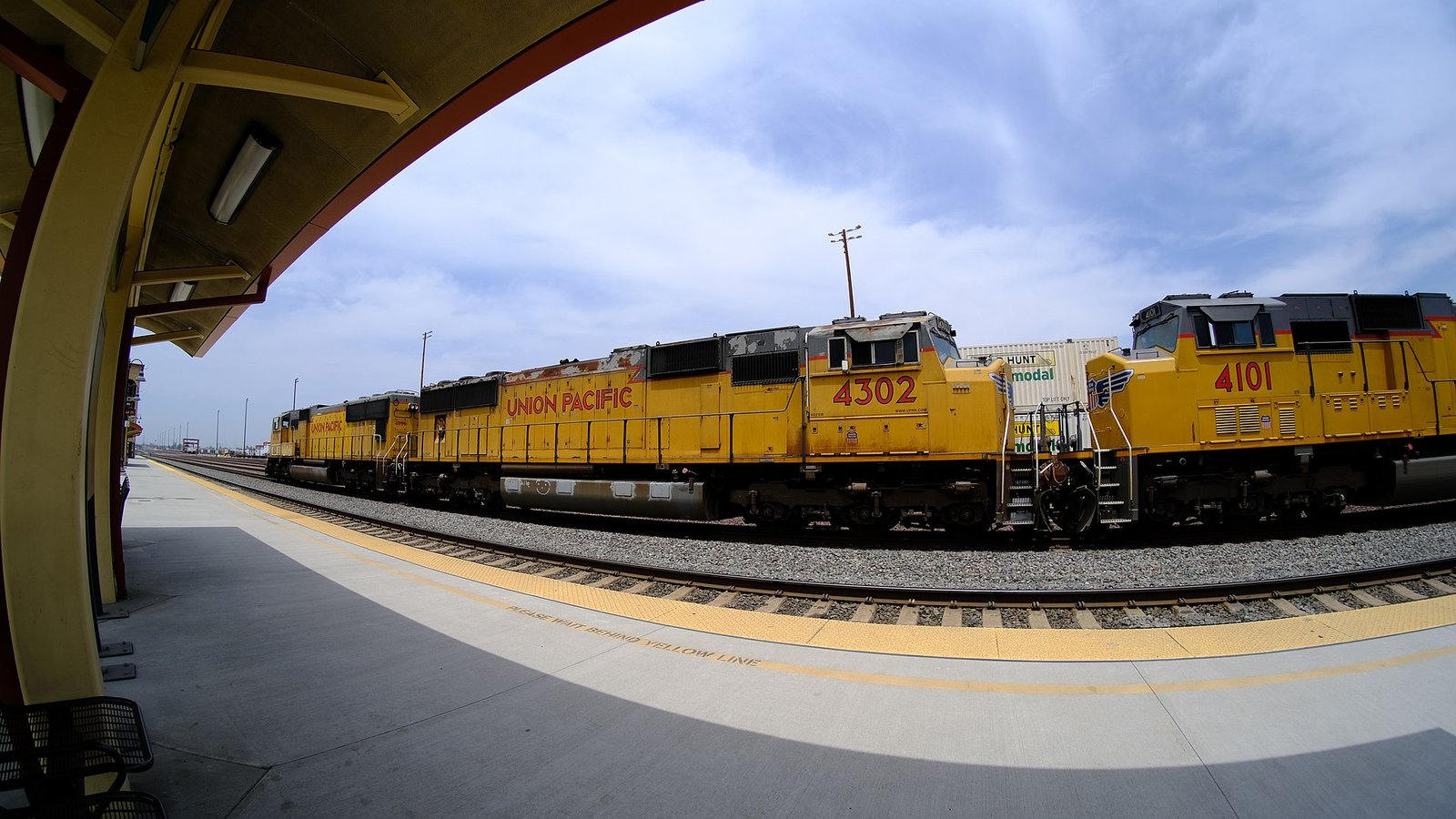 3 Dividend-Paying Stocks From the Railroad Industry You May Count On